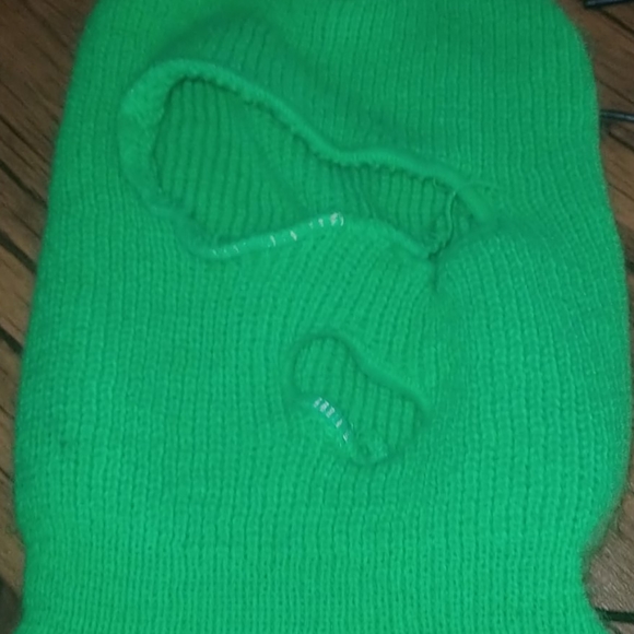 Lime green ski mask - Picture 2 of 4